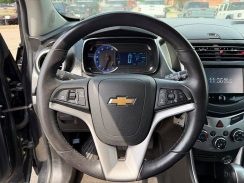 Used 2016 Chevrolet Trax LT w/ LT Convenience Package AWD/4WD image 14