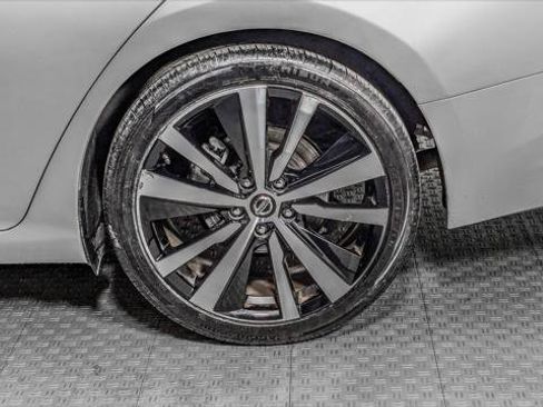 Used 2022 Nissan Altima 2.5 SR FWD image 34