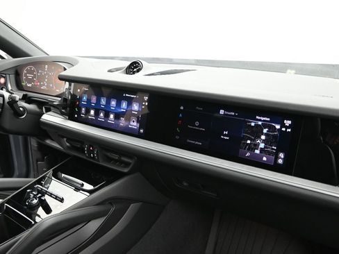 New 2026 Porsche Cayenne Coupe image 18