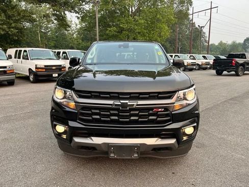 Used 2022 Chevrolet Colorado Z71 w/ Safety Package AWD/4WD image 3