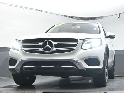 Used 2019 Mercedes-Benz GLC 300 image 34