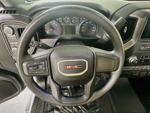 Used 2025 GMC Sierra 2500 Pro w/ Convenience Package AWD/4WD image 11