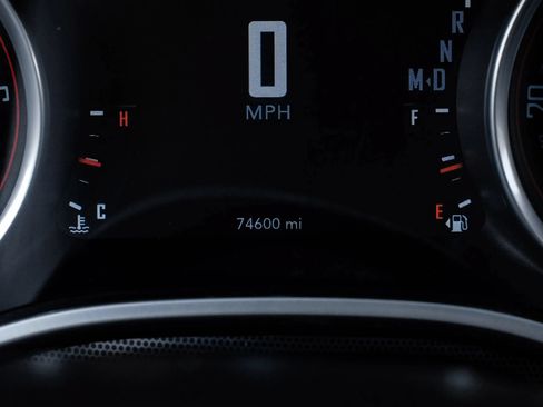 Used 2015 Dodge Challenger SXT Plus RWD image 22