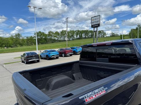 Certified 2024 Chevrolet Silverado 1500 LT Trail Boss w/ Convenience Package II image 5