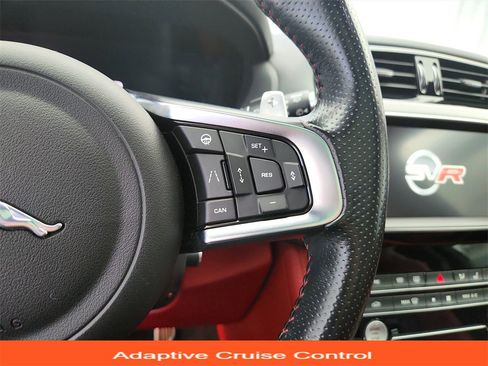 Used 2020 Jaguar F-PACE SVR image 36