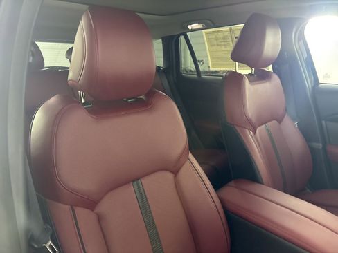 Used 2025 MAZDA CX-50 AWD 2.5 Hybrid w/ Premium Pkg image 29