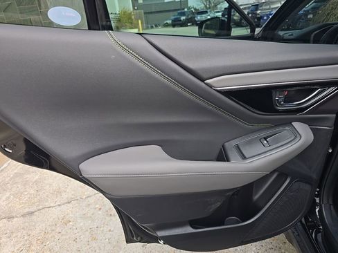 Certified 2025 Subaru Outback Onyx Edition XT image 27