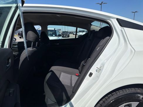 Used 2022 Nissan Altima 2.5 S image 27