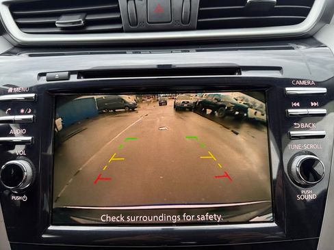 Used 2019 Nissan Murano S image 15
