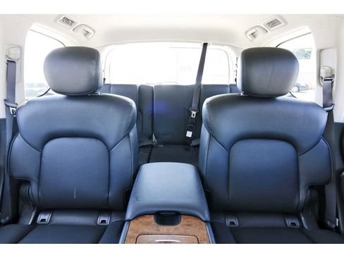 Used 2024 Nissan Armada SL w/ Captain's Chairs Package image 11