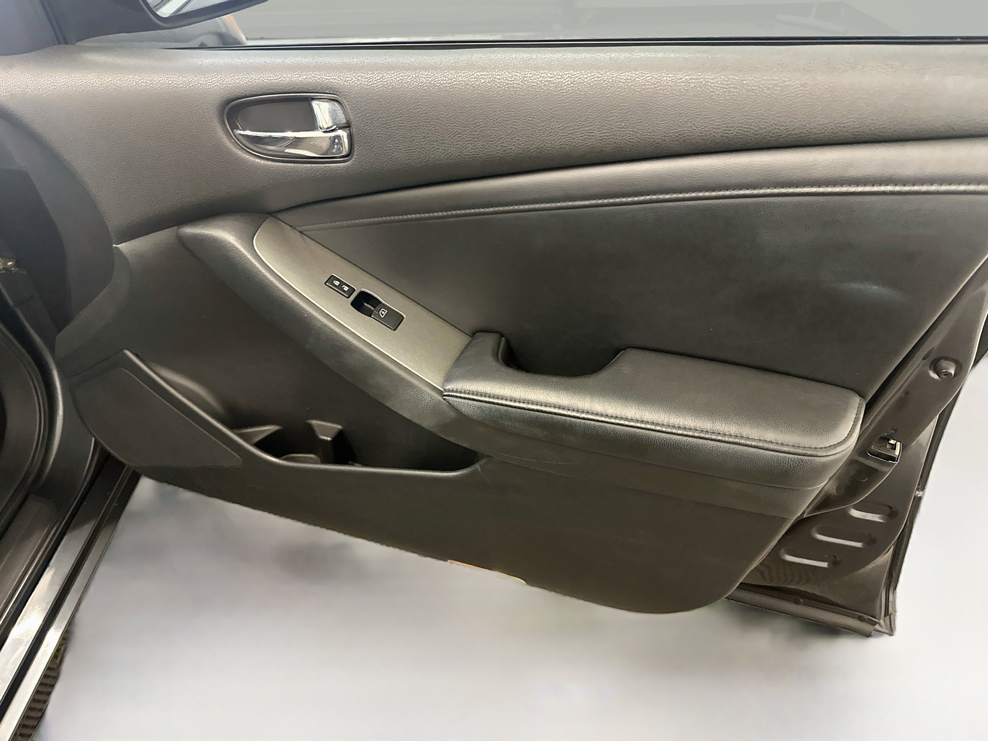 Used 2010 Nissan Altima 2.5 SL w/ SL Pkg FWD image 33