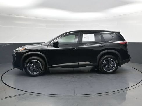 Certified 2026 Nissan Rogue SV FWD image 12