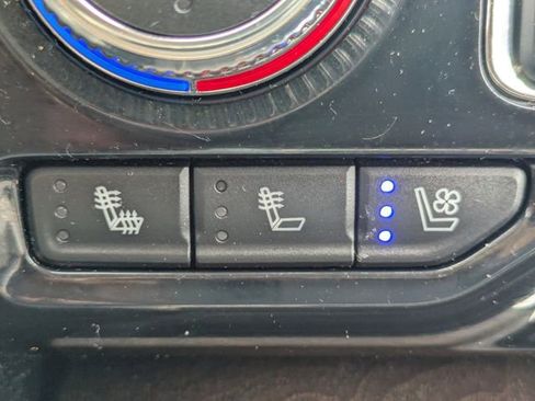 Used 2023 GMC Yukon XL Denali w/ Denali Reserve Package image 26