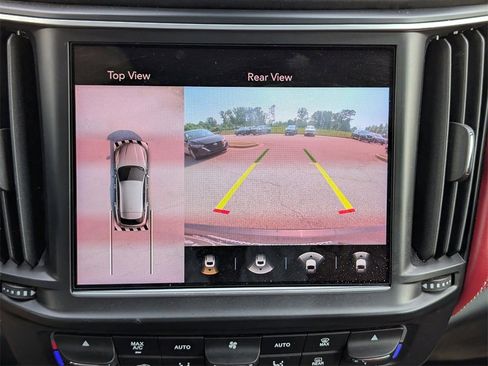 Used 2022 Maserati Levante GT image 28