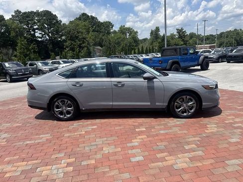 Certified 2024 Honda Accord EX-L image 37