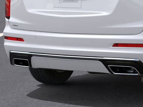 New 2025 Cadillac XT6 Luxury image 14