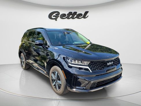 Used 2023 Kia Sorento S w/ Panoramic Sunroof Package FWD image 3