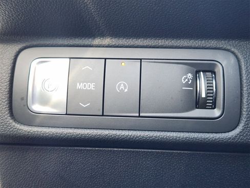 Used 2024 Chevrolet Traverse LS image 20