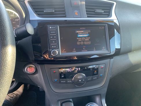 Used 2019 Nissan Sentra SV image 12