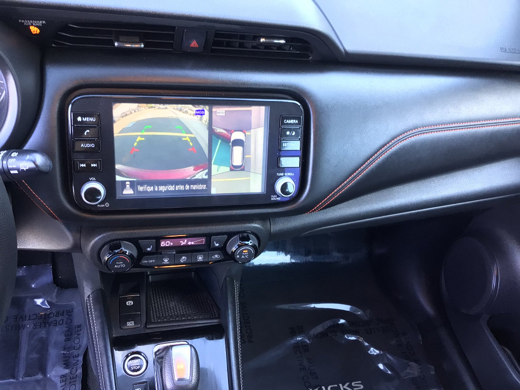 Used 2023 Nissan Kicks SR w/ SR Premium Package FWD image 13