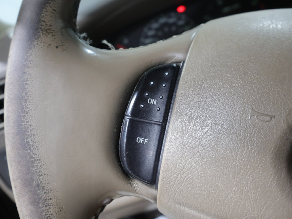Used 2004 Ford F350 Lariat AWD/4WD image 27