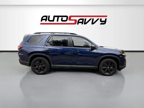 Used 2023 Honda Pilot Sport image 8
