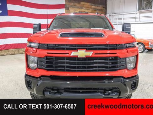Used 2024 Chevrolet Silverado 2500 Custom w/ Custom Value Package AWD/4WD image 22