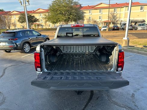 Used 2025 Chevrolet Colorado LT w/ Advanced Trailering Package image 25