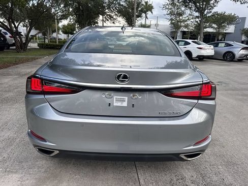 Certified 2025 Lexus ES 350 w/ Premium Package FWD image 24
