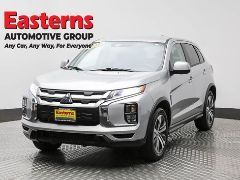 Used 2024 Mitsubishi Outlander Sport ES image 1