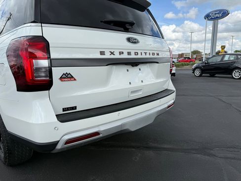 Used 2023 Ford Expedition Timberline image 9