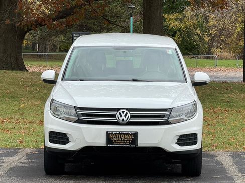 Used 2012 Volkswagen Tiguan S AWD/4WD image 8