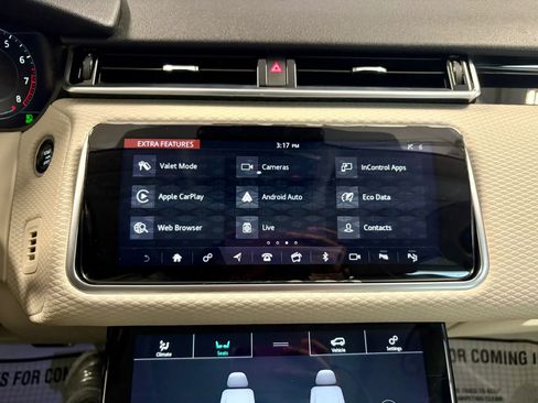 Used 2019 Land Rover Range Rover Velar R-Dynamic SE AWD/4WD image 32