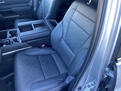 Used 2025 Toyota Tundra Limited image 5