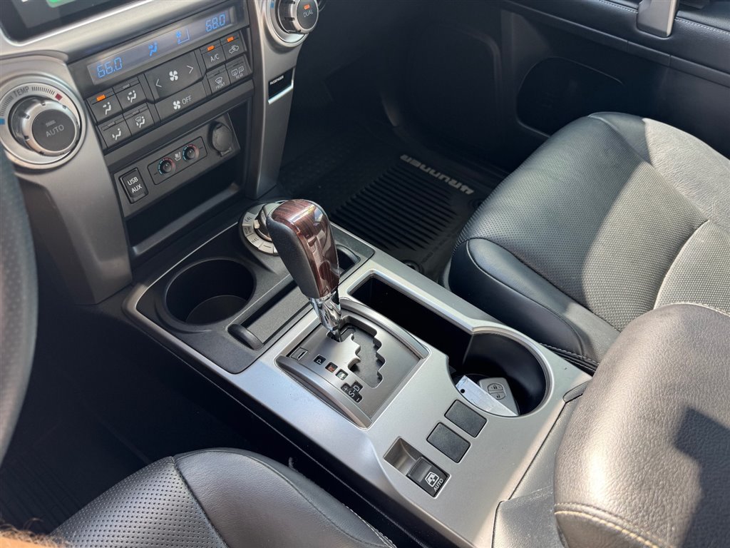 Used 2019 Toyota 4Runner Limited AWD/4WD image 17