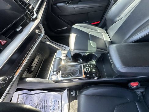Used 2024 Kia Sportage EX FWD image 13
