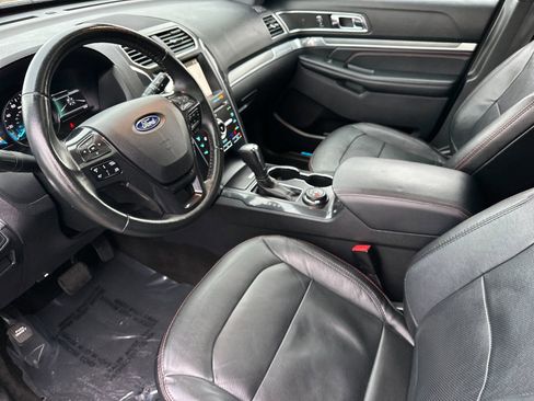 Used 2019 Ford Explorer Sport w/ Equipment Group 401A image 9