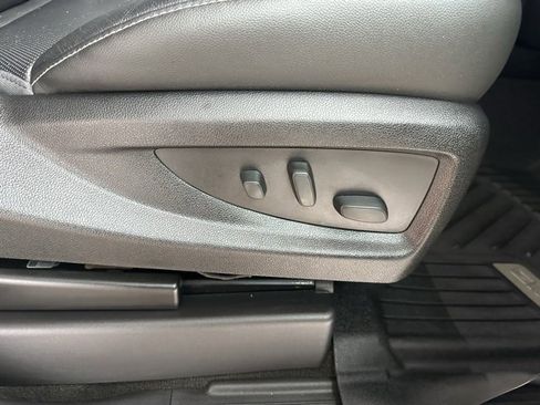 Used 2018 GMC Sierra 1500 SLT w/ SLT Premium Package image 22