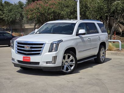 Used 2017 Cadillac Escalade Luxury