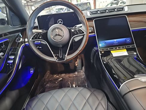 Certified 2026 Mercedes-Benz S 580 4MATIC Sedan image 19
