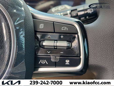 New 2026 Kia Carnival LX FWD image 26