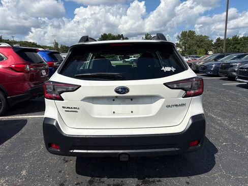 Used 2024 Subaru Outback AWD/4WD image 3