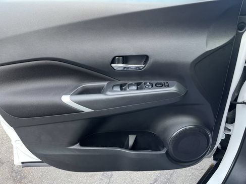 Used 2023 Nissan Kicks SV FWD image 16