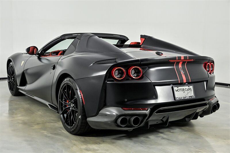 Used 2023 Ferrari 812 GTS RWD image 8