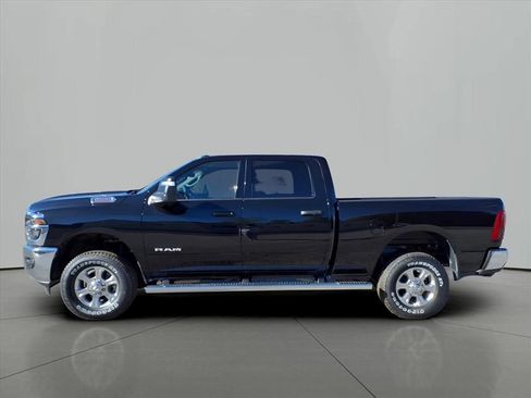 Used 2026 RAM 2500 Big Horn AWD/4WD image 14