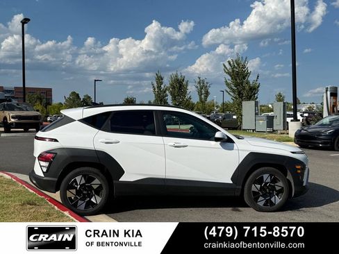 Used 2025 Hyundai Kona SEL FWD image 8