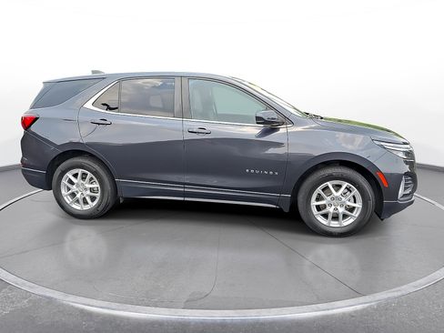 Used 2022 Chevrolet Equinox LT FWD image 9