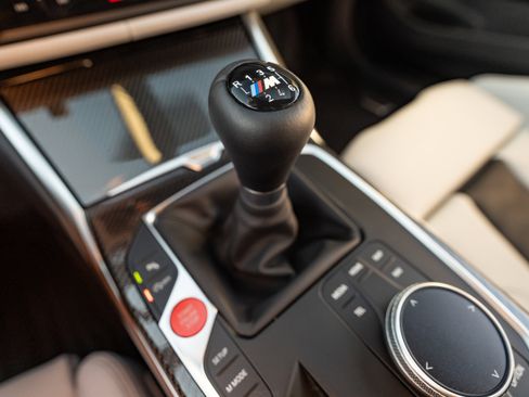 Used 2024 BMW M4 image 40