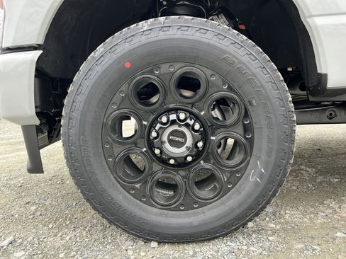 New 2026 Ford F350 Lariat w/ Black Appearance Package image 12