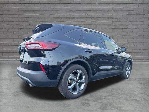 Used 2025 Ford Escape ST-Line FWD image 8